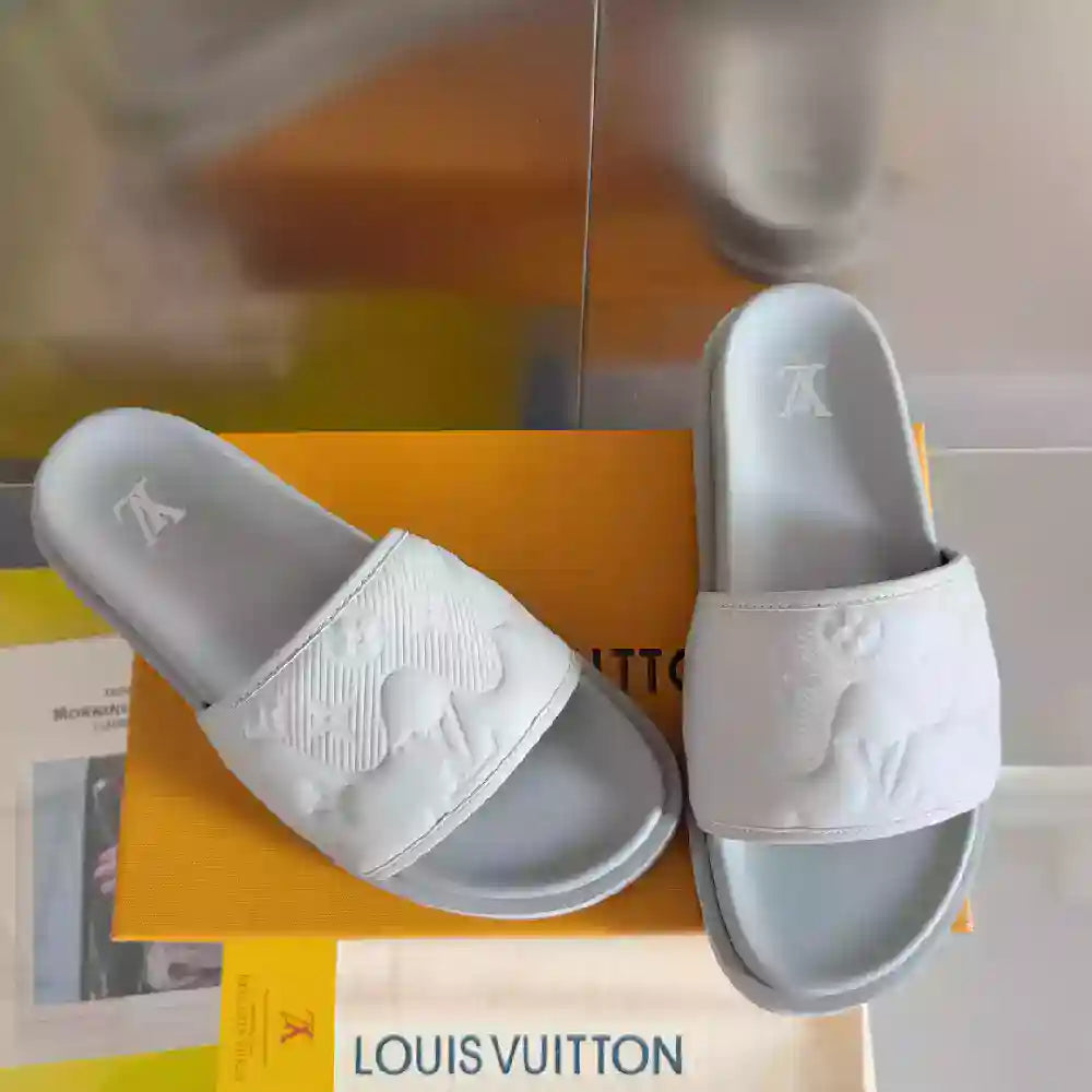 LOUIS VUITTON WHITE SLIPPERS SLIDES – LVSD061