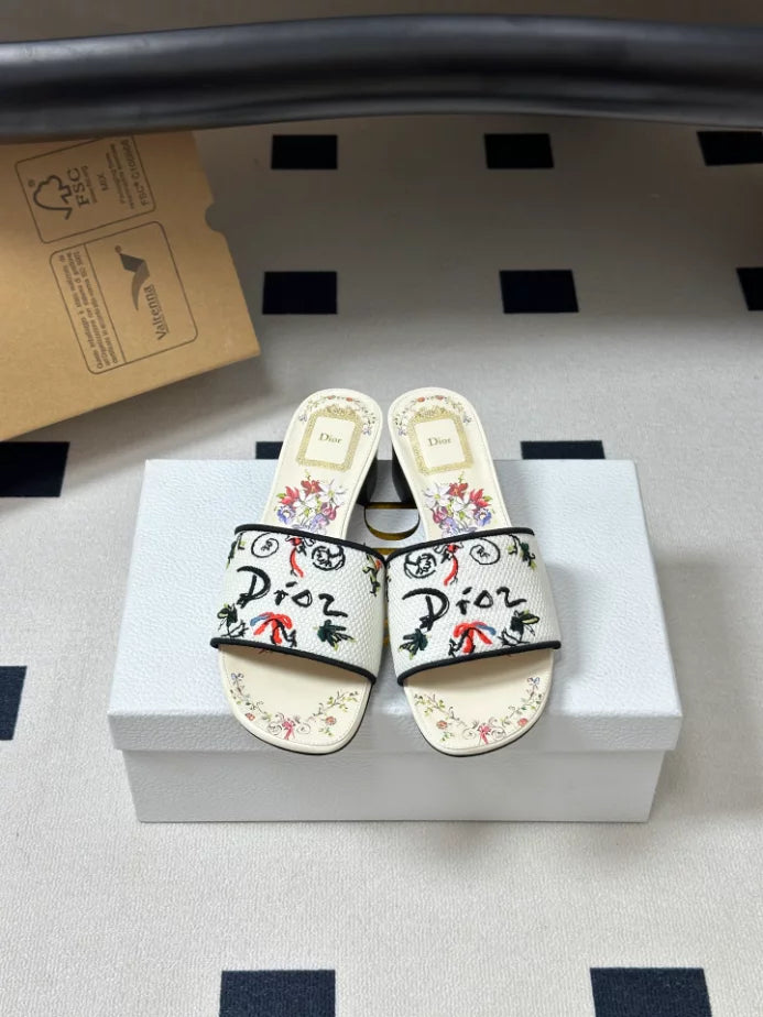 DIOR DWAY HEELED SLIDE – DS040