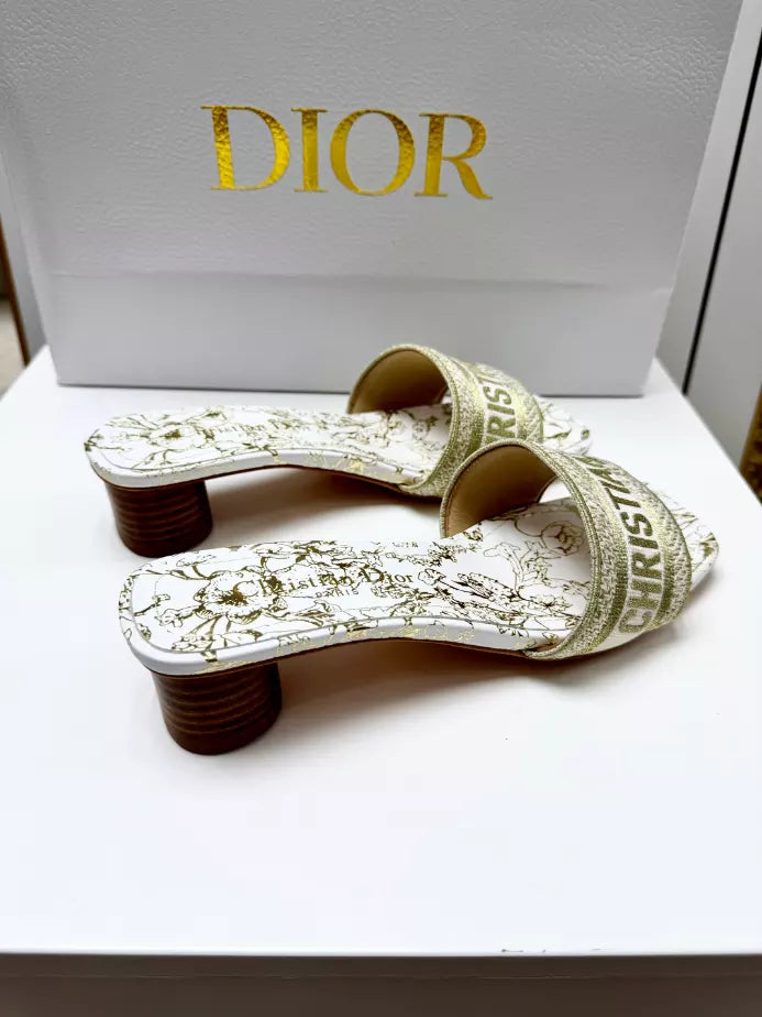 DIOR DWAY HEELED SLIDE – DS043