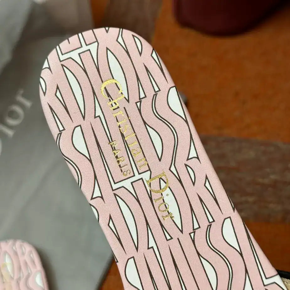 DIOR DWAY SLIDE – DS024