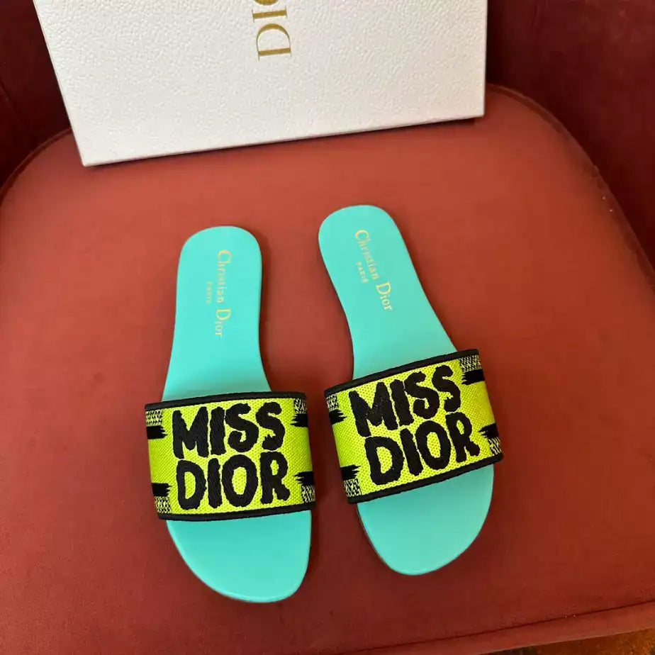 DIOR DWAY SLIDE – DS029