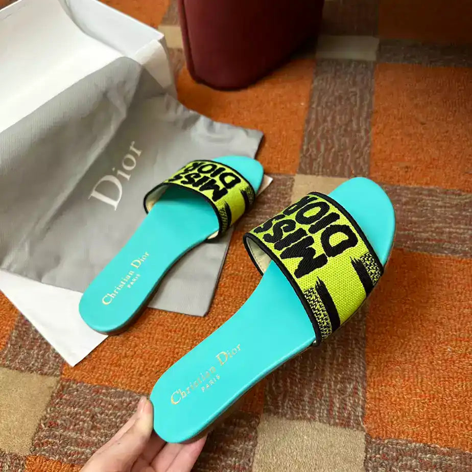 DIOR DWAY SLIDE – DS029