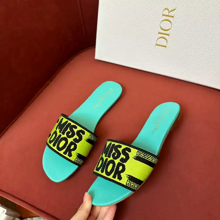 DIOR DWAY SLIDE – DS029