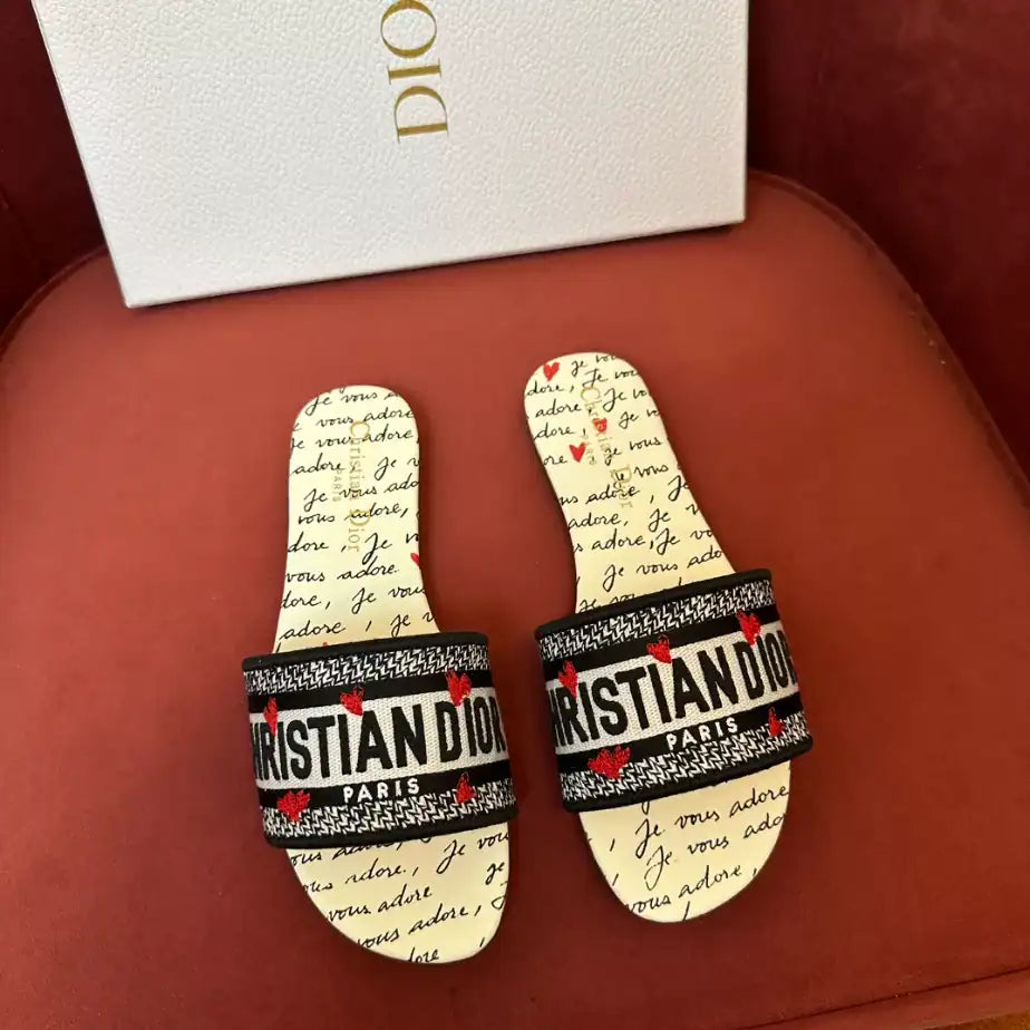 DIOR DWAY SLIDE – DS032