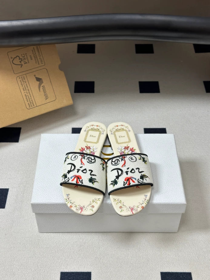 DIOR DWAY SLIDE – DS035