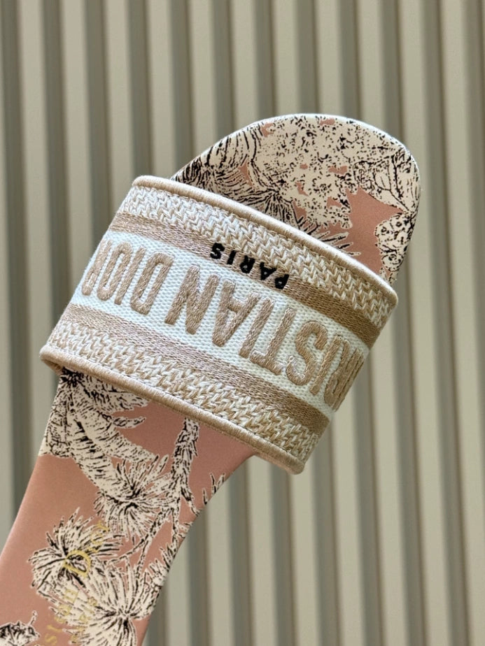 DIOR DWAY SLIDE – DS046