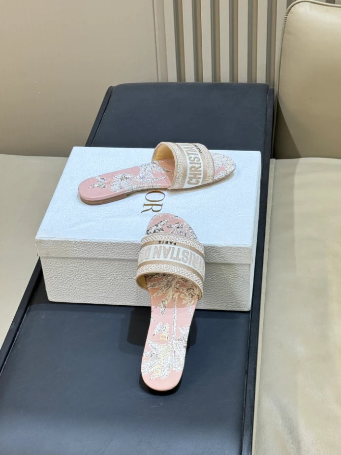 DIOR DWAY SLIDE – DS046