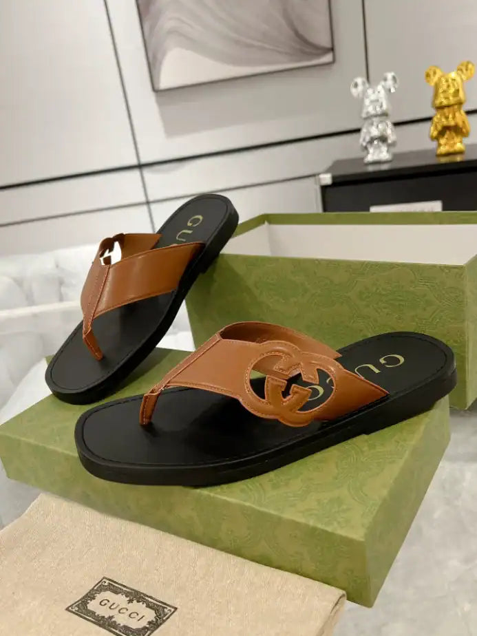GUCCI MEN’S SLIDE SANDAL – GSL061