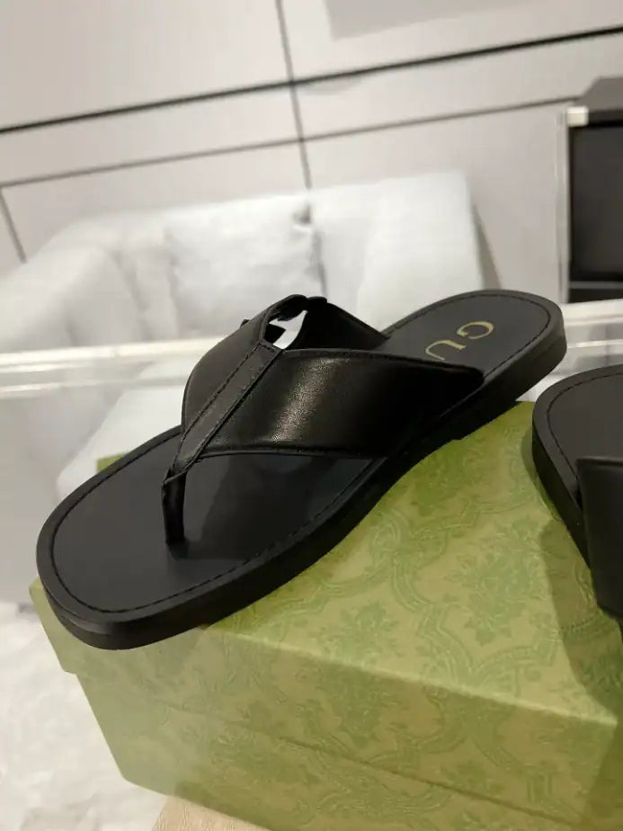 GUCCI MEN’S SLIDE SANDAL – GSL062