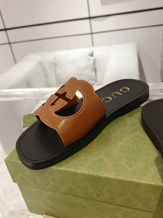 GUCCI MEN’S SLIDE SANDAL – GSL066