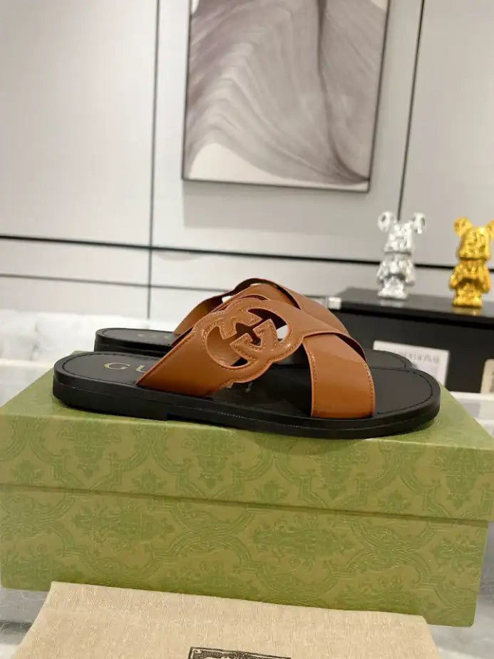 GUCCI MEN’S SLIDE SANDAL – GSL068