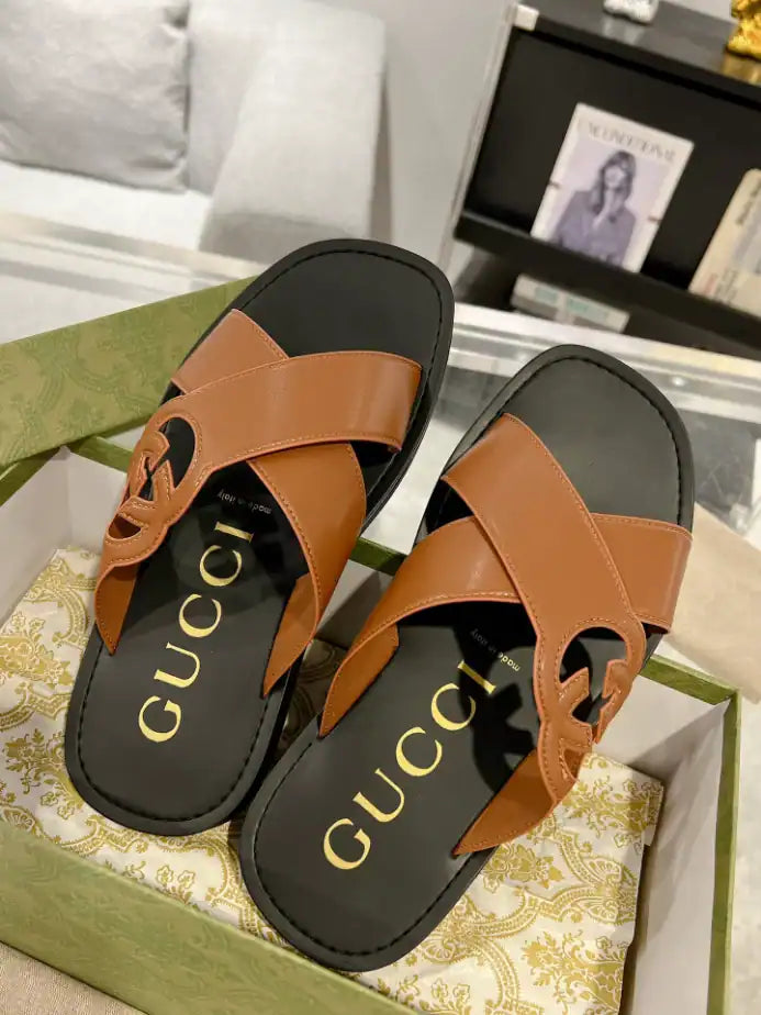 GUCCI MEN’S SLIDE SANDAL – GSL068