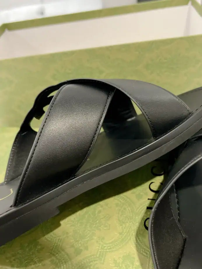 GUCCI MEN’S SLIDE SANDAL – GSL069