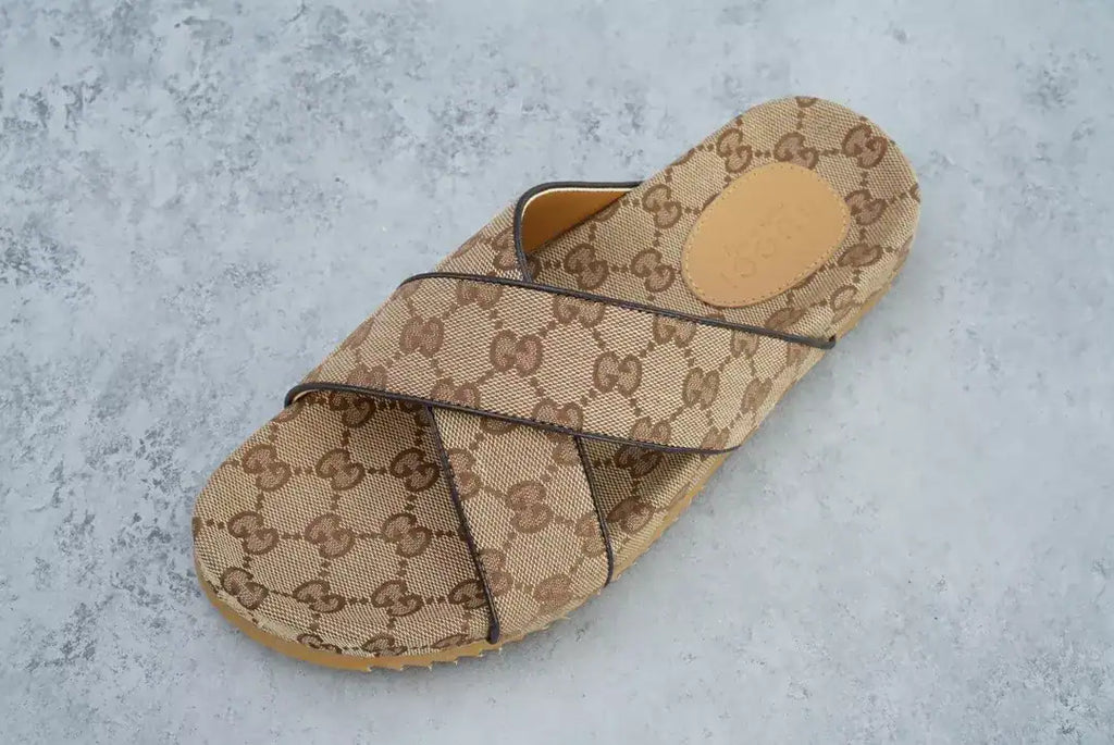 GUCCI MEN’S SLIDE SANDAL – GSL071
