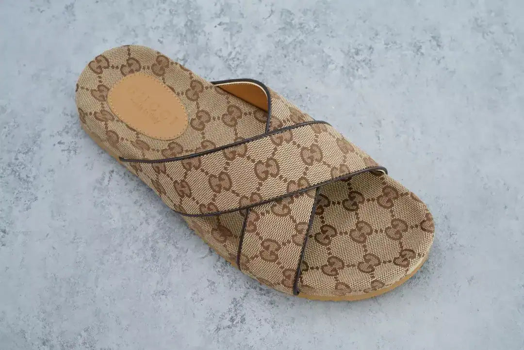 GUCCI MEN’S SLIDE SANDAL – GSL071