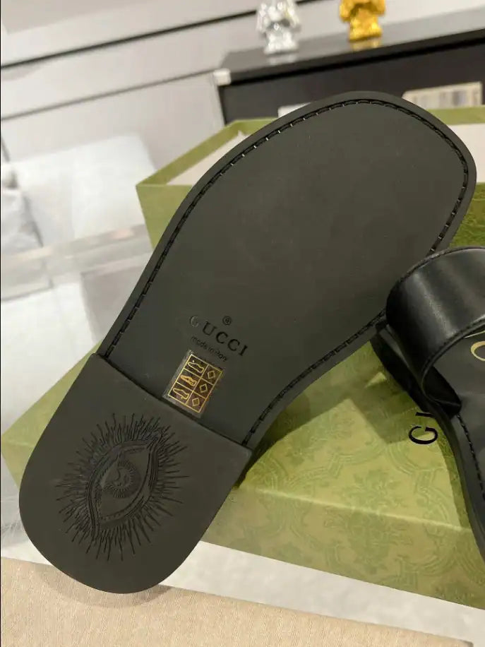 GUCCI SANDAL – GSL044