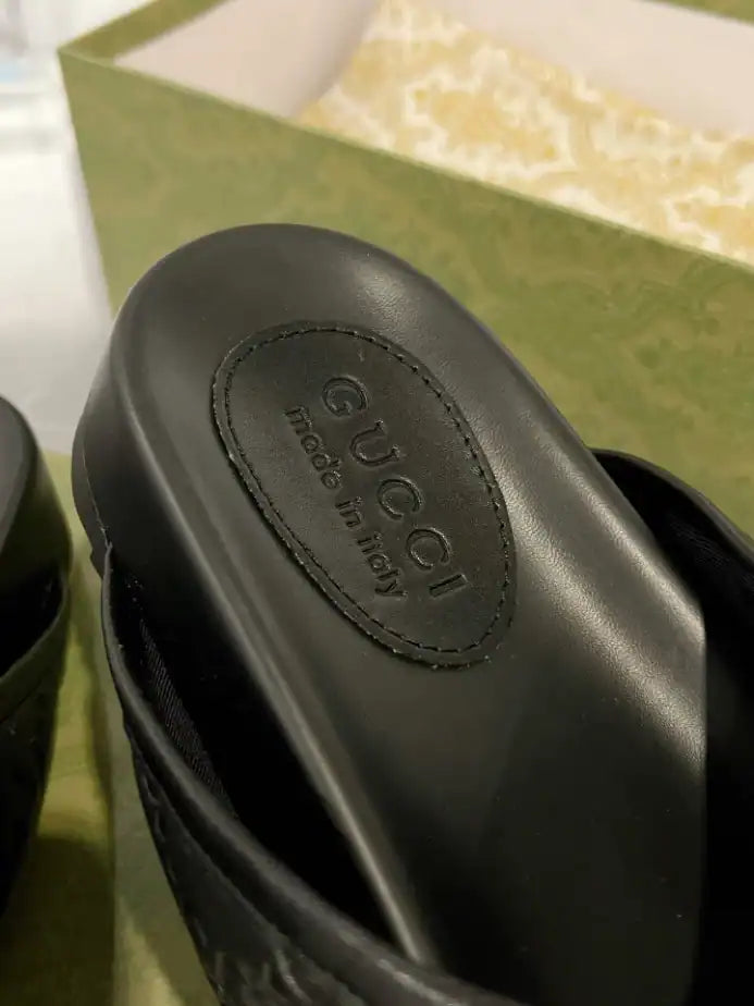 GUCCI SANDAL – GSL059