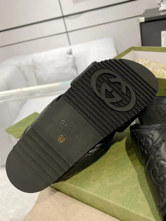 GUCCI SANDAL – GSL059