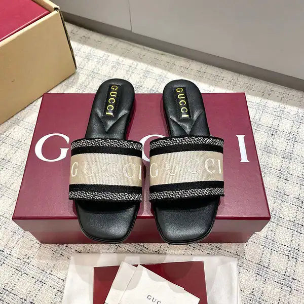 GUCCI WOMEN’S SLIDE SANDAL – GSL075