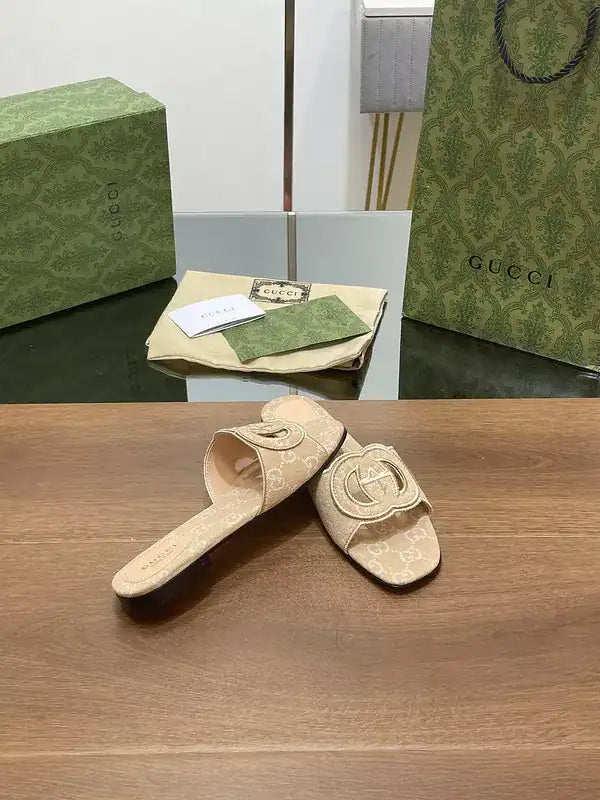GUCCI WOMEN’S SLIDE SANDAL – GSL076