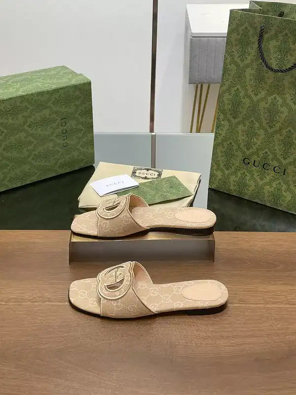 GUCCI WOMEN’S SLIDE SANDAL – GSL076