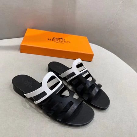 HERMES CAMELIA SLIDE SANDALS IN BLACK/WHITE CALFSKIN – HMSD140