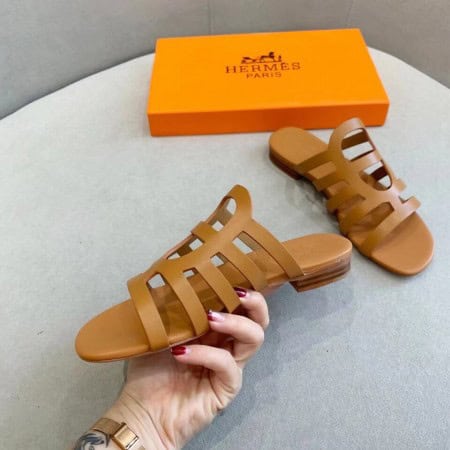 HERMES CAMELIA SLIDE SANDALS IN BROWN CALFSKIN – HMSD138