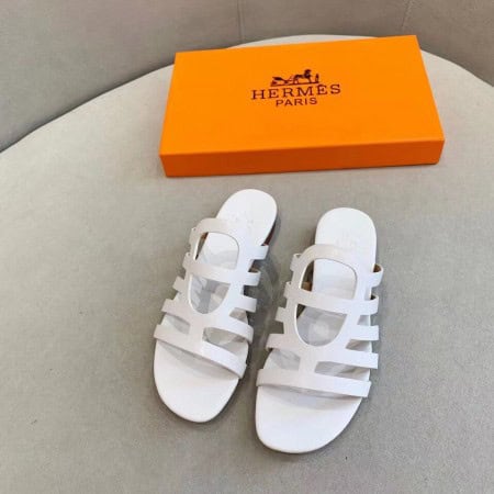 HERMES CAMELIA SLIDE SANDALS IN WHITE CALFSKIN – HMSD139