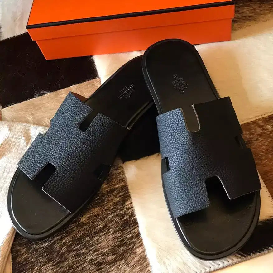 HERMES MEN’S IZMIR SANDALS IN BLACK CLEMENCE LEATHER – HMSD022