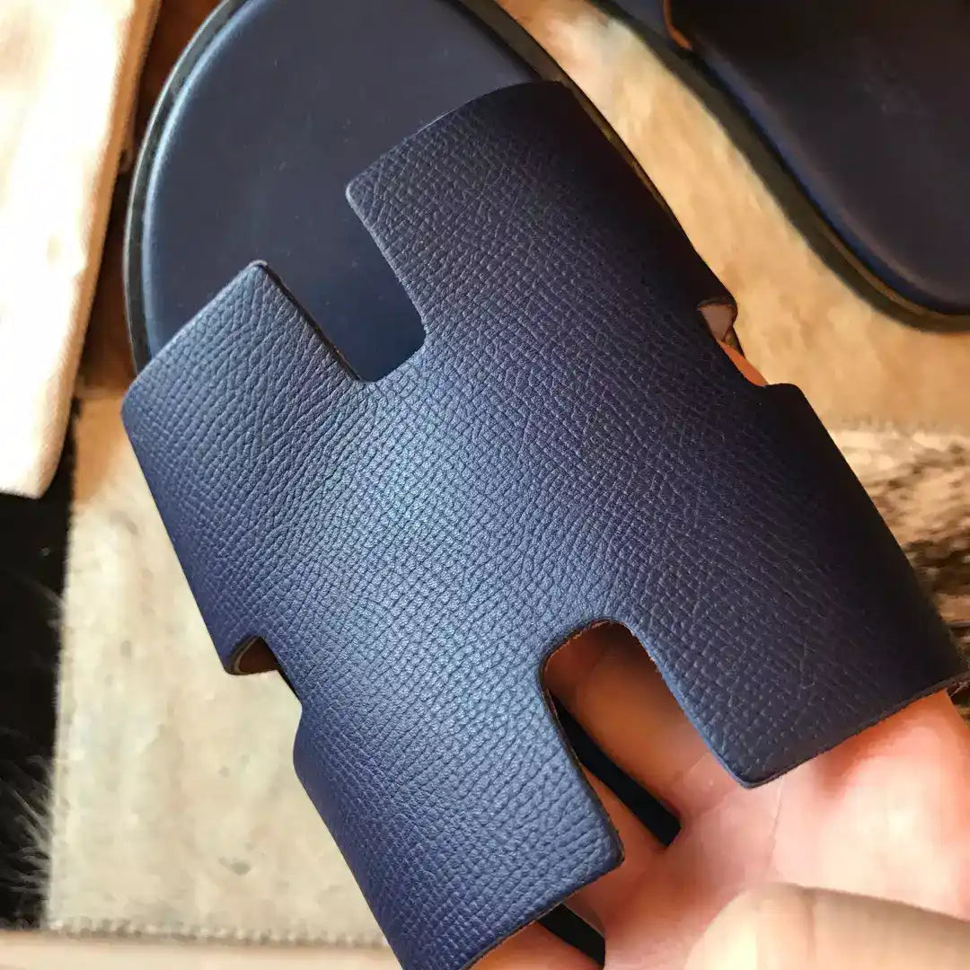 HERMES MEN’S IZMIR SANDALS IN BLUE SAPHIR EPSOM CALFSKIN – HMSD024