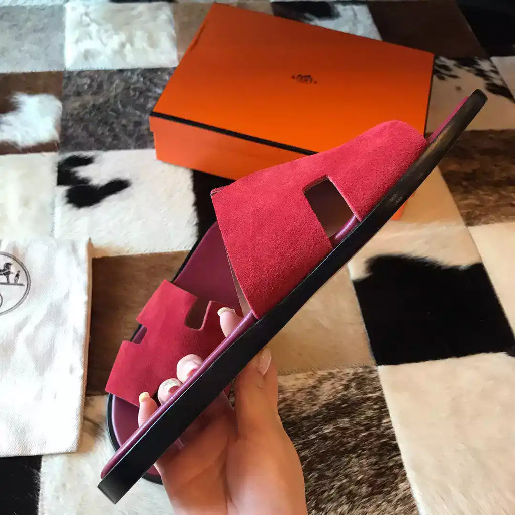 HERMES MEN’S IZMIR SANDALS IN BORDEAUX SUEDE CALFSKIN – HMSD037