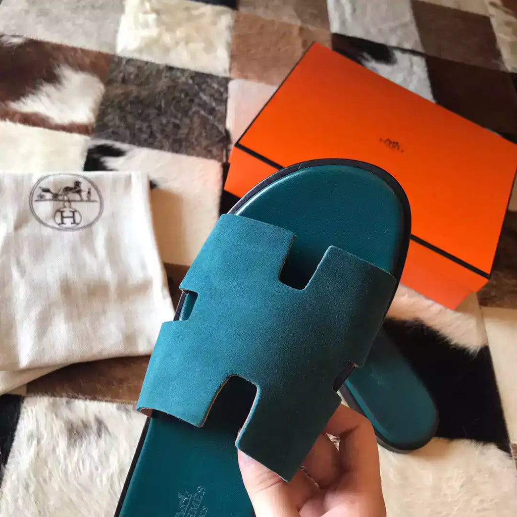 HERMES MEN’S IZMIR SANDALS IN GREEN SUEDE CALFSKIN – HMSD038