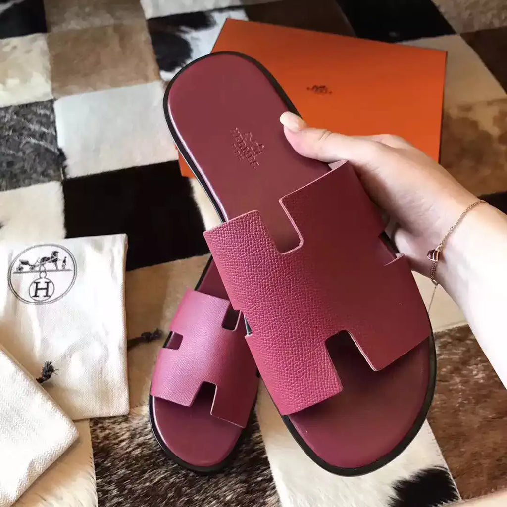 HERMES MEN’S IZMIR SANDALS IN RUBY EPSOM CALFSKIN – HMSD031