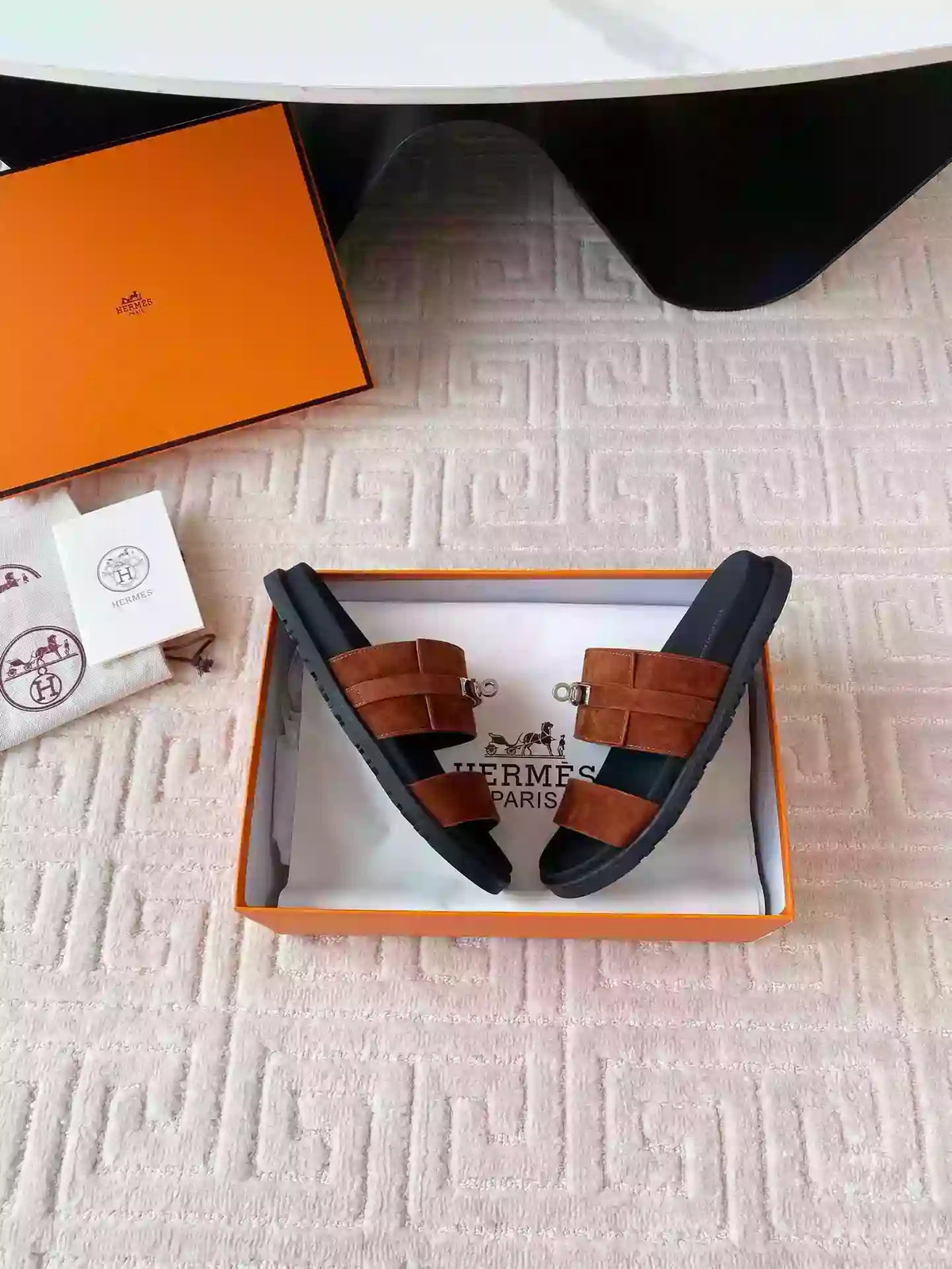 HERMES MEN’S JACKSON SANDAL IN BROWN SUEDE LEATHER – HMSD041