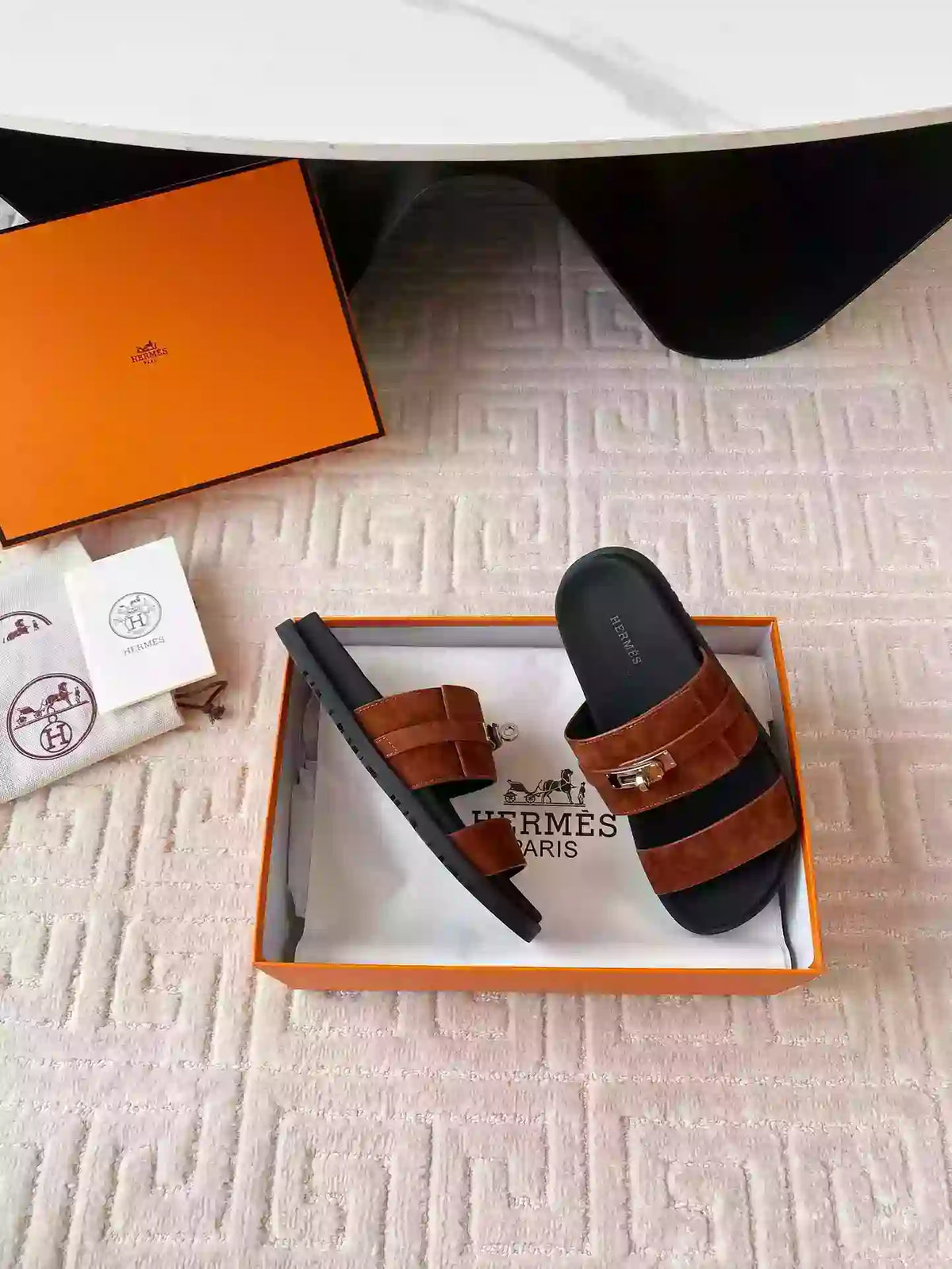 HERMES MEN’S JACKSON SANDAL IN BROWN SUEDE LEATHER – HMSD041