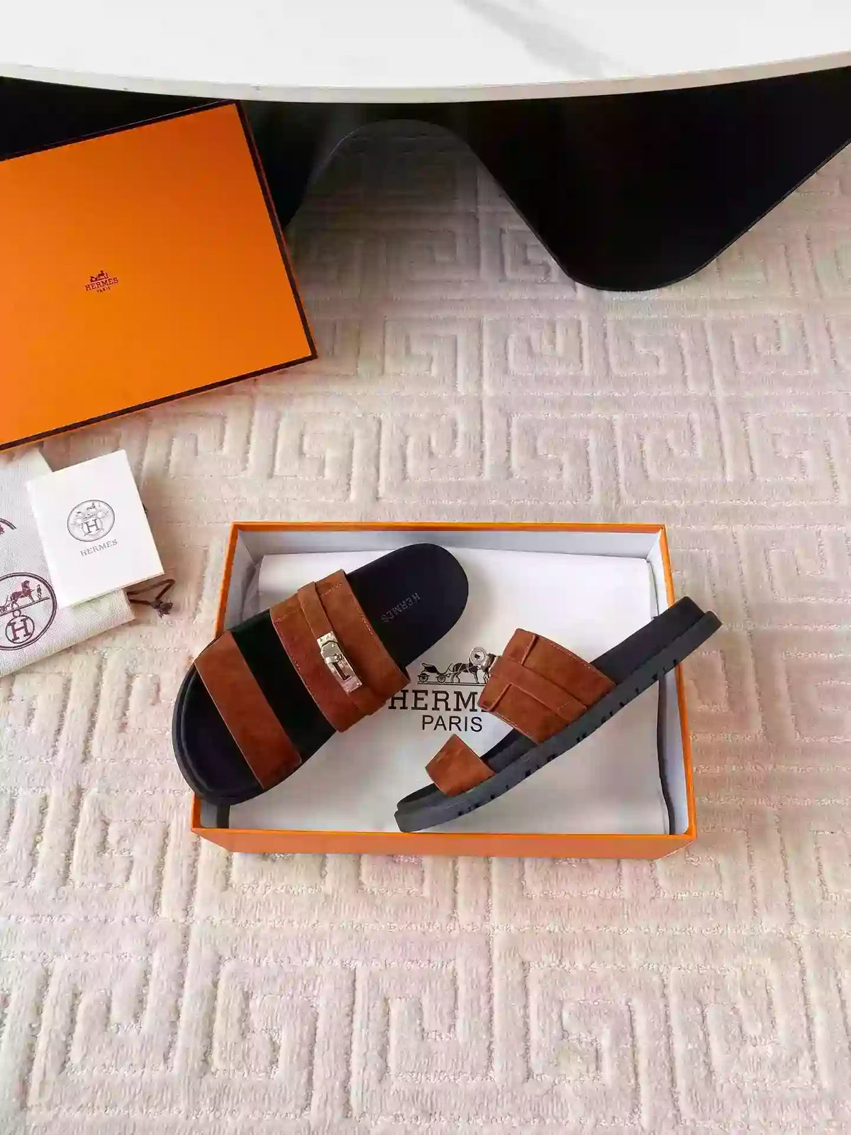 HERMES MEN’S JACKSON SANDAL IN BROWN SUEDE LEATHER – HMSD041
