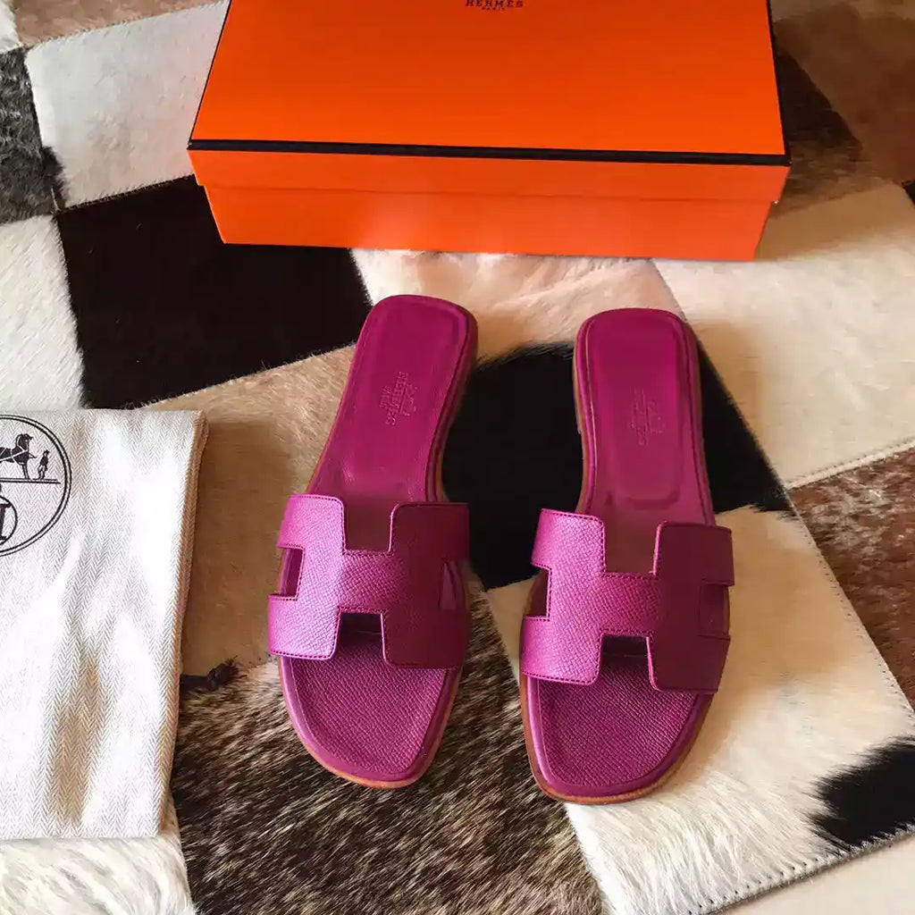 HERMES ORAN SLIDE SANDALS IN ANEMONE EPSOM CALFSKIN – HMSD063