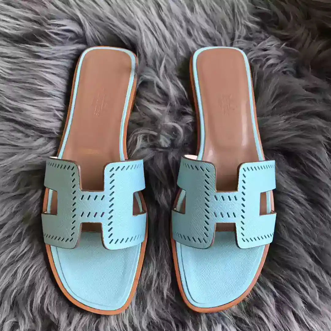 HERMES ORAN SLIDE SANDALS IN BLUE ATOLL EPSOM PERFORATED CALFSKIN – HMSD094