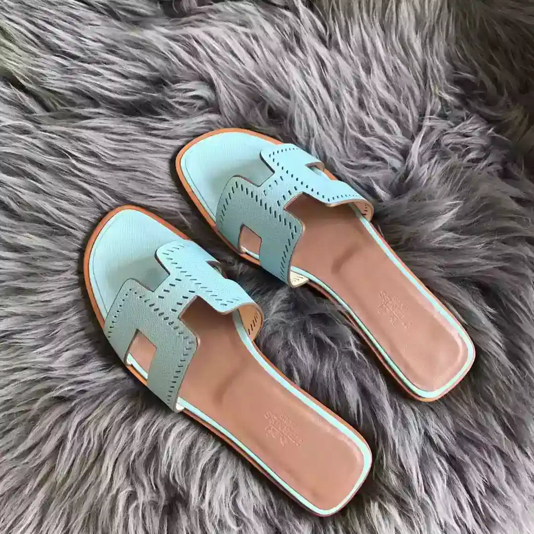 HERMES ORAN SLIDE SANDALS IN BLUE ATOLL EPSOM PERFORATED CALFSKIN – HMSD094