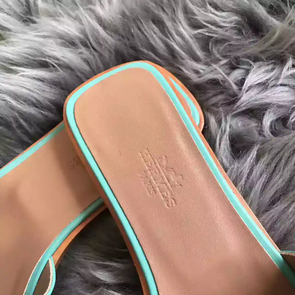 HERMES ORAN SLIDE SANDALS IN BLUE ATOLL SWIFT CALFSKIN – HMSD123