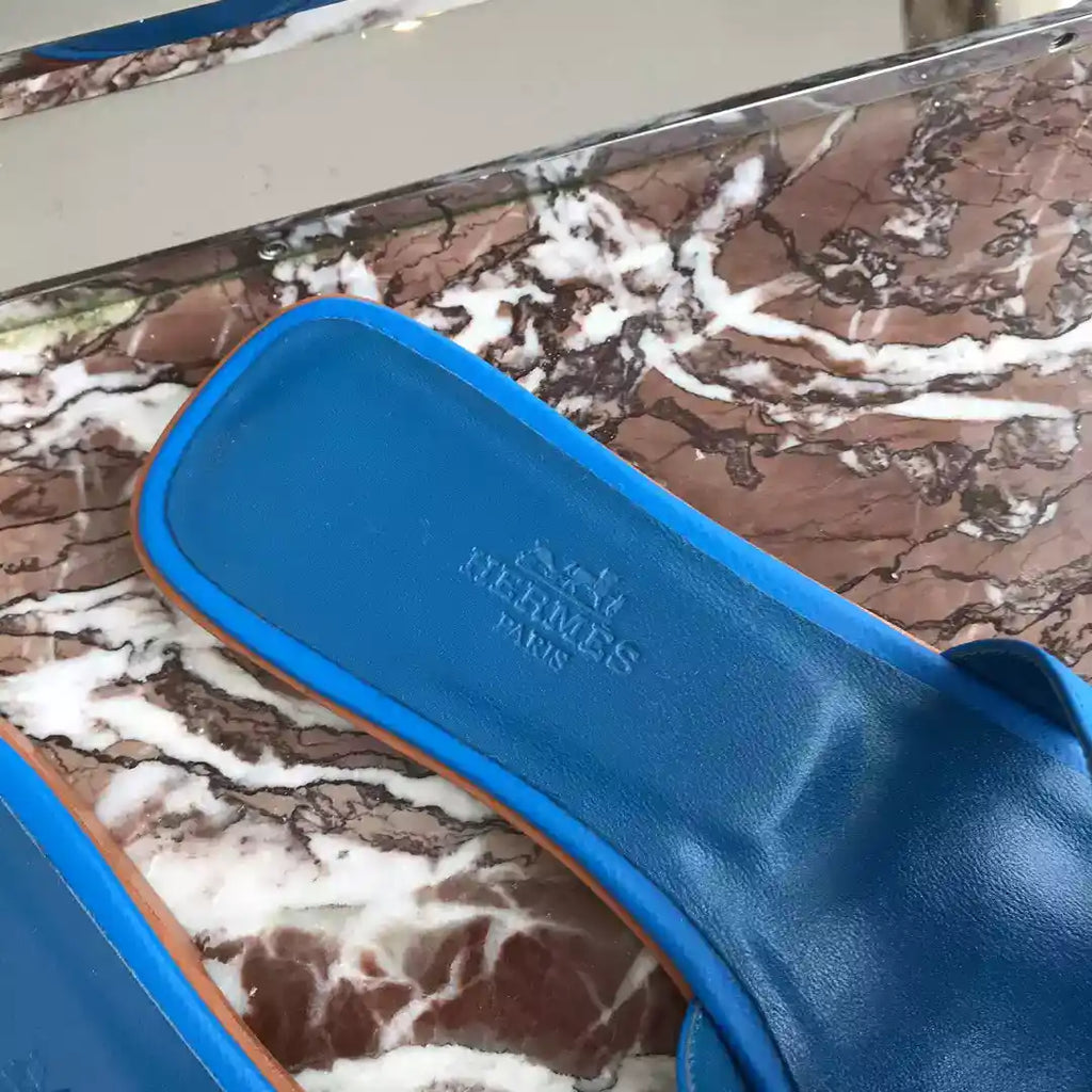 HERMES ORAN SLIDE SANDALS IN BLUE HYDRA EPSOM CALFSKIN – HMSD069
