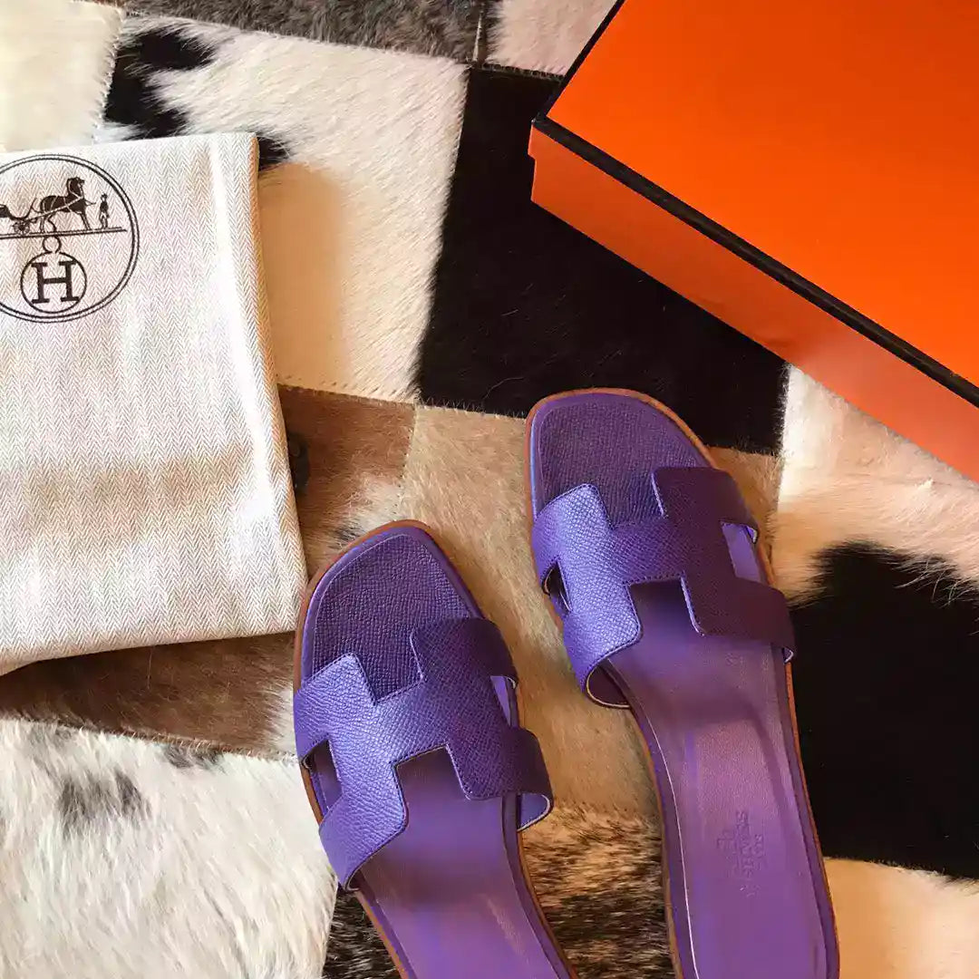 HERMES ORAN SLIDE SANDALS IN CROCUS EPSOM CALFSKIN – HMSD072