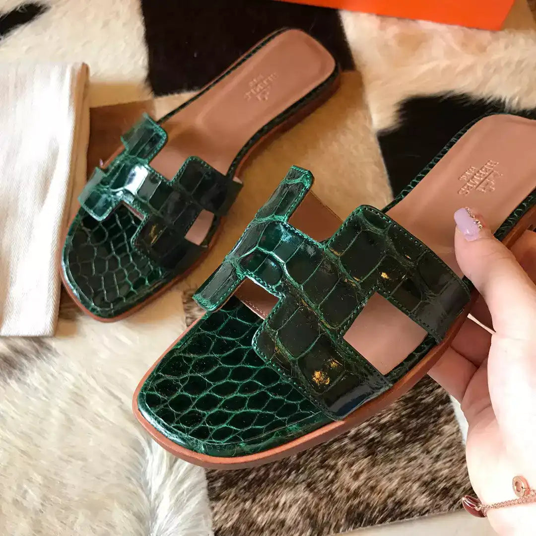 HERMES ORAN SLIDE SANDALS IN GREEN SHINY NILOTICUS CROCODILE SKIN – HMSD047