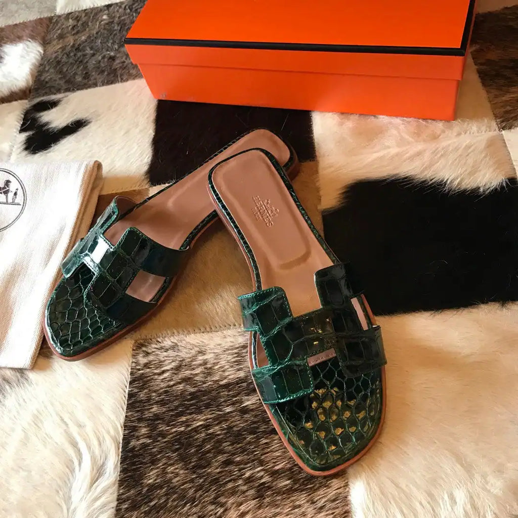 HERMES ORAN SLIDE SANDALS IN GREEN SHINY NILOTICUS CROCODILE SKIN – HMSD047
