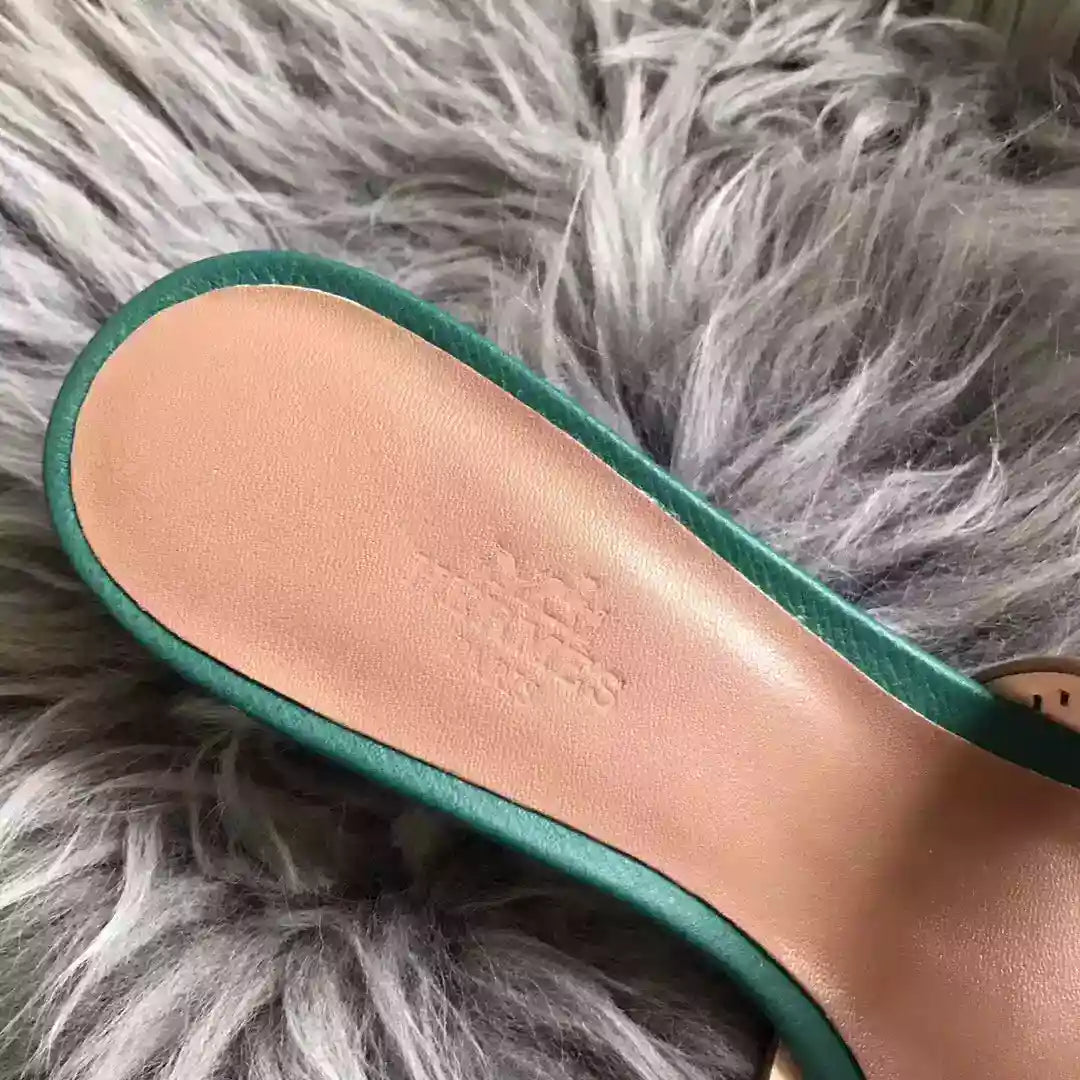 HERMES ORAN SLIDE SANDALS IN MALACHITE EPSOM PERFORATED CALFSKIN – HMSD097