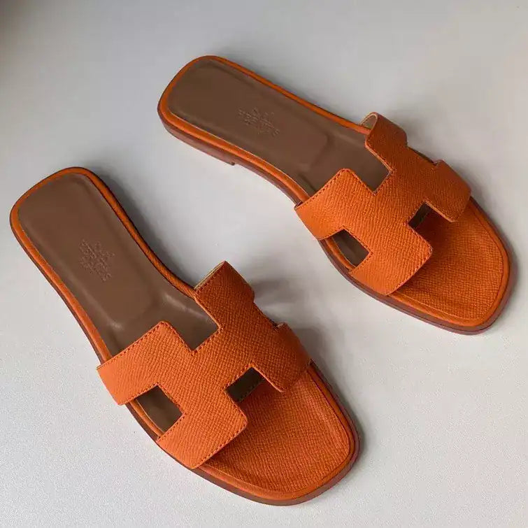 HERMES ORAN SLIDE SANDALS IN ORANGE EPSOM CALFSKIN – HMSD090