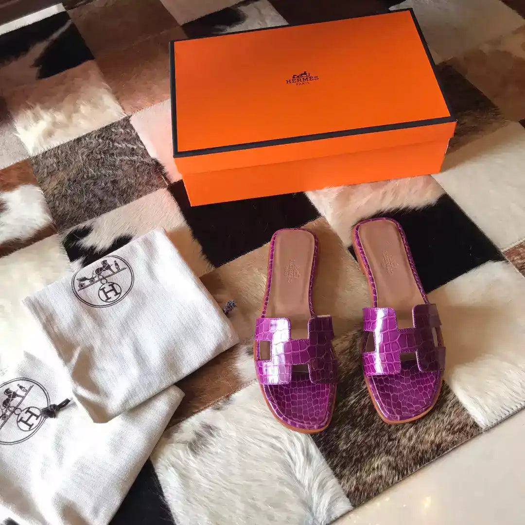 HERMES ORAN SLIDE SANDALS IN PURPLE SHINY NILOTICUS CROCODILE SKIN – HMSD054
