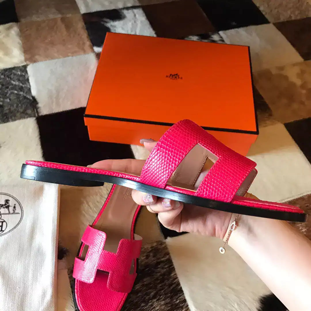 HERMES ORAN SLIDE SANDALS IN RED LIZARD LEATHER – HMSD121