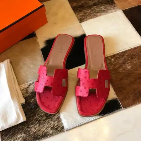 HERMES ORAN SLIDE SANDALS IN RED OSTRICH LEATHER – HMSD080