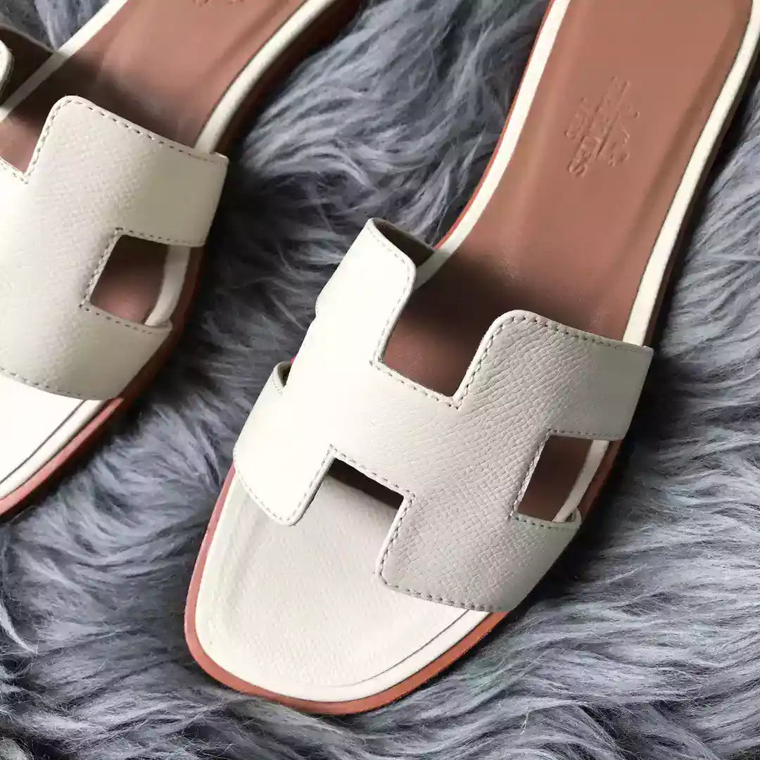 HERMES ORAN SLIDE SANDALS IN WHITE EPSOM CALFSKIN – HMSD089